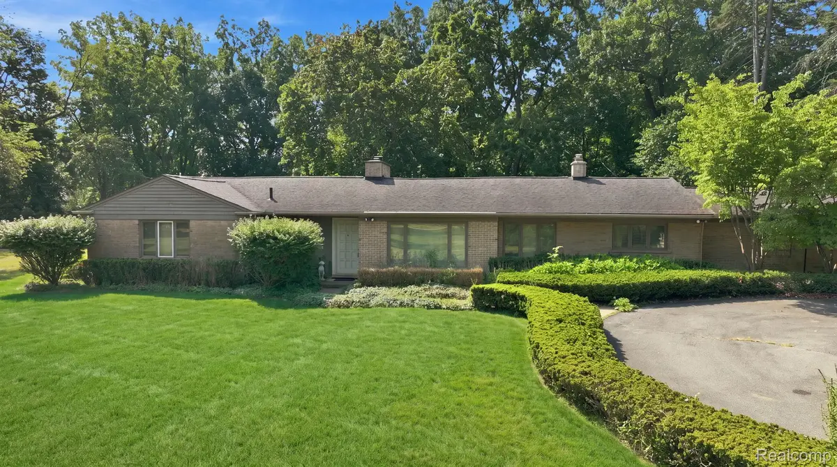 6975 Wing Lake Road, Bloomfield Hills, MI 48301 - #1