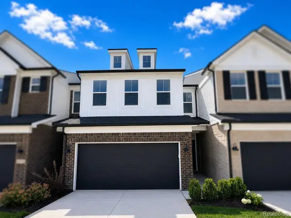 5595 Corgi Drive, AnnArbor, MI 48108