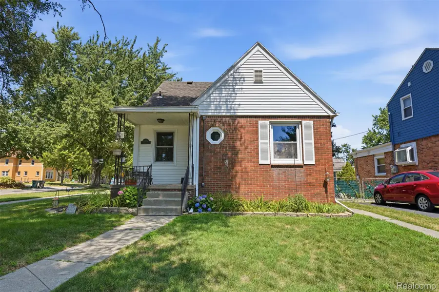 23350 Wilson Avenue, Dearborn, MI 48128 - #2