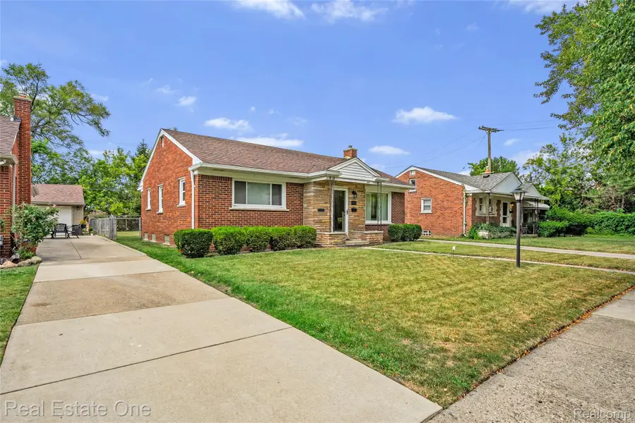 1016 Linden Street, Dearborn, MI 48124 - #2