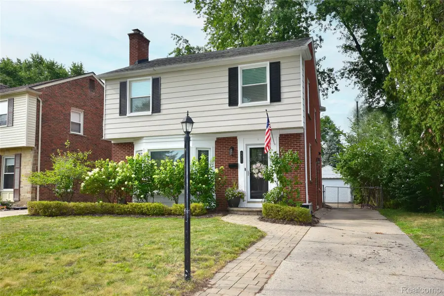 4411 N Verona Circle, Royal Oak, MI 48073 - #2