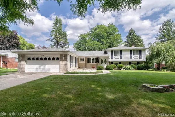 6336 Emerald Lake Drive, Troy, MI 48085