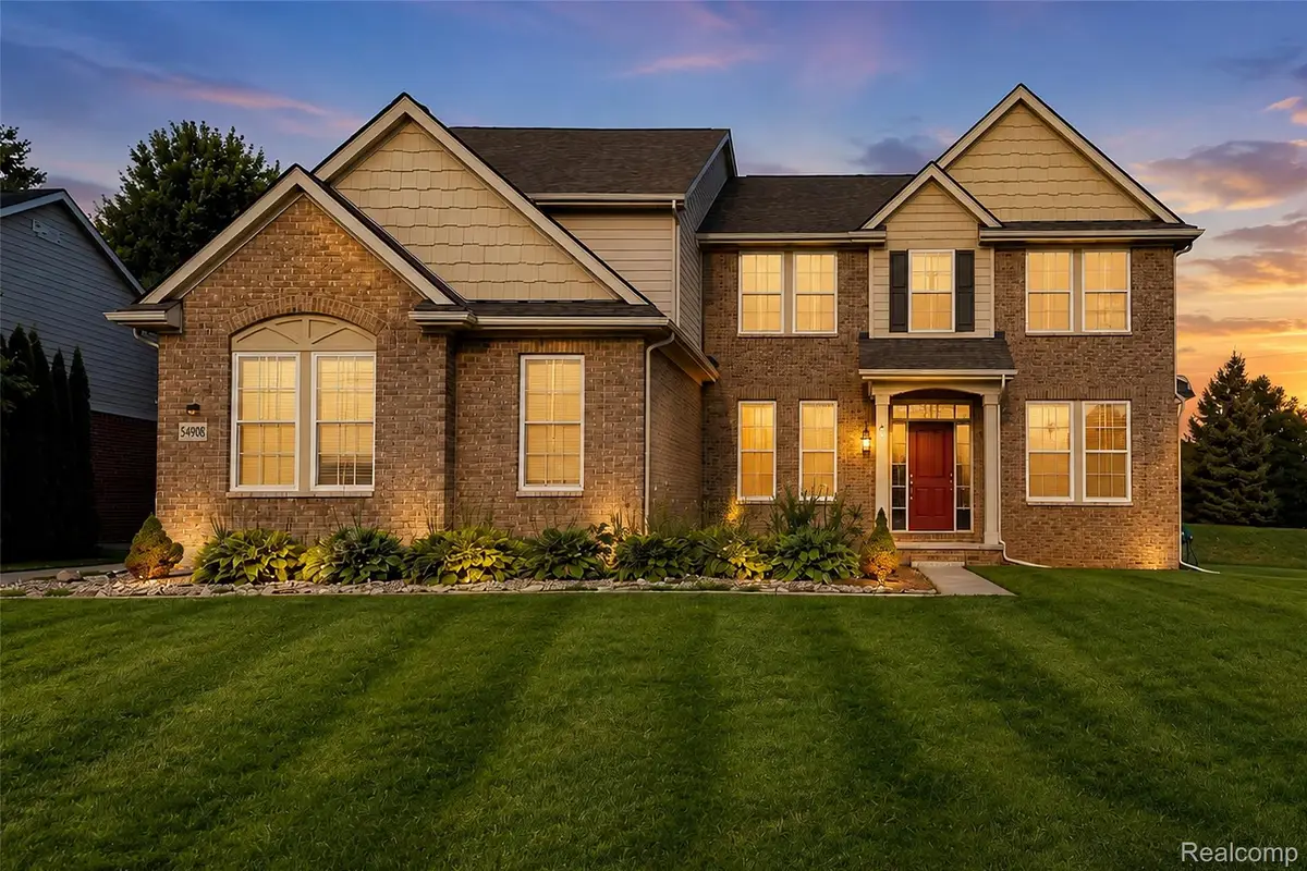 54908 N Grenelefe Circle W, Lyon, MI 48178 - #1