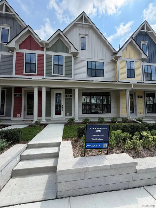405 S Center Street #30, Northville, MI 48167