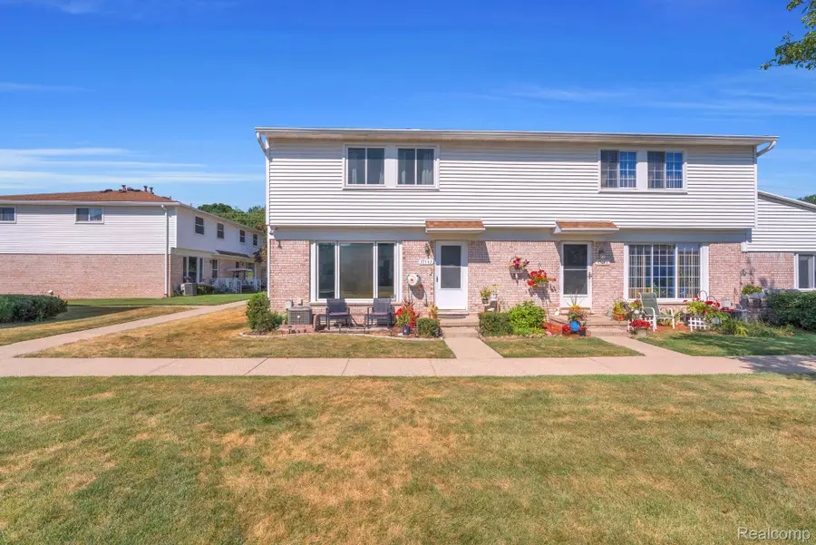 37742 Colonial Drive, Westland, MI 48185 - #2