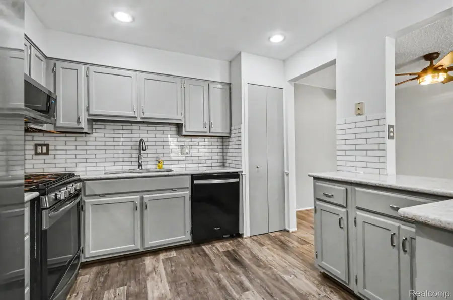 41150 Southwind Drive, Canton, MI 48188 - #3