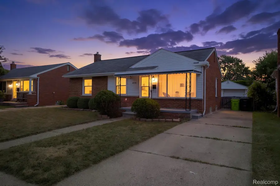 28740 Edward Street, Roseville, MI 48066 - #2