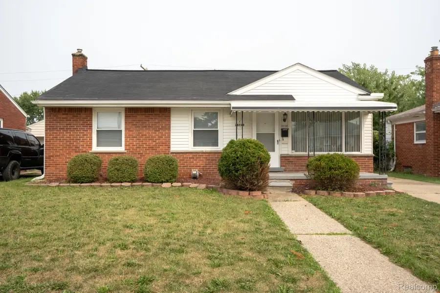 28740 Edward Street, Roseville, MI 48066 - #3