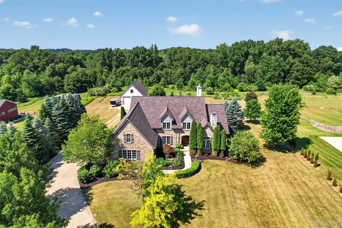 5372 Stone Garden Drive, Howell, MI 48843 - #1
