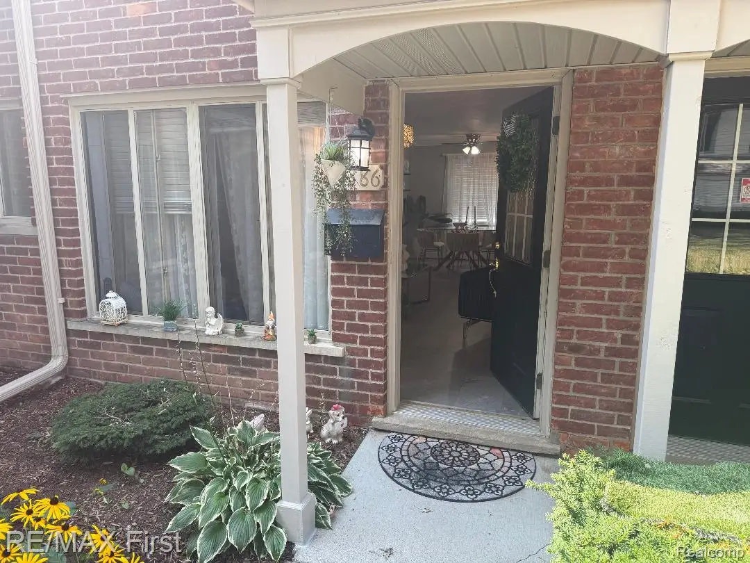 11386 Canal Road, Sterling Heights, MI 48314 - #1