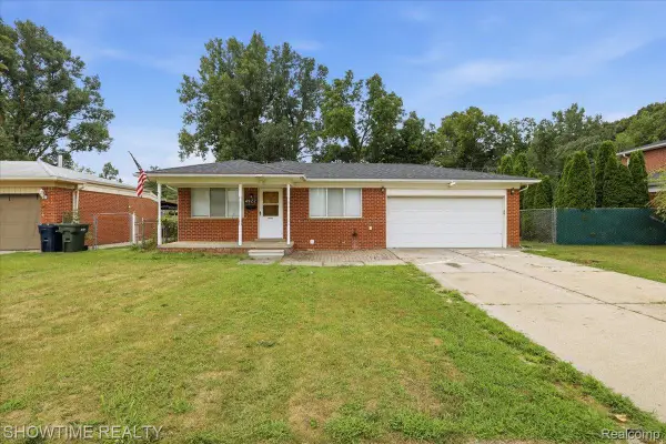 4922 Sanford Drive, SterlingHeights, MI 48310