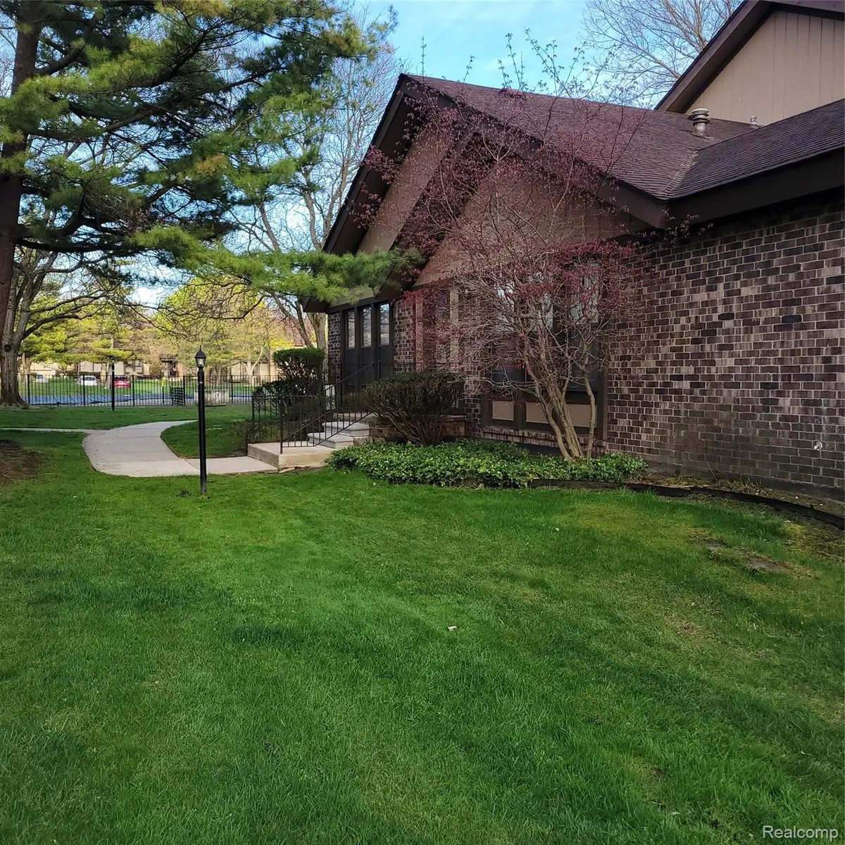 25191 Greenbrooke Drive, Southfield, MI 48033 - #1