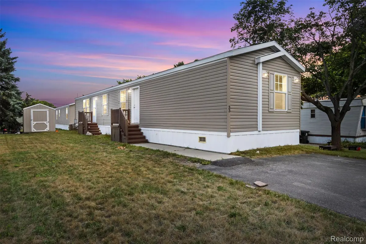 33 Hummingbird Drive, Orion, MI 48359 - #1