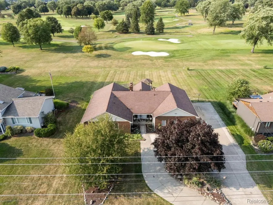 413 E Rolston Road, Linden, MI 48451 - #2