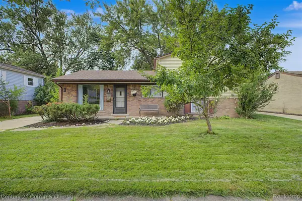 33223 Lynx Street, Westland, MI 48185