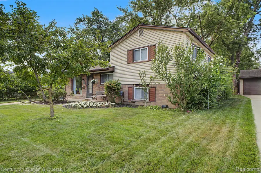 33223 Lynx Street, Westland, MI 48185 - #2