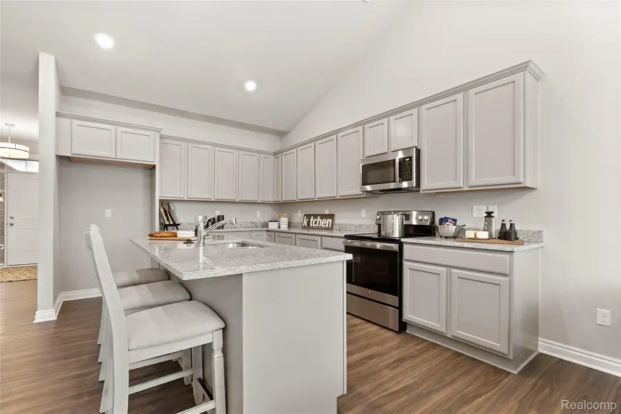 9913 Crossview Trail #123, Howell, MI 48855 - #3