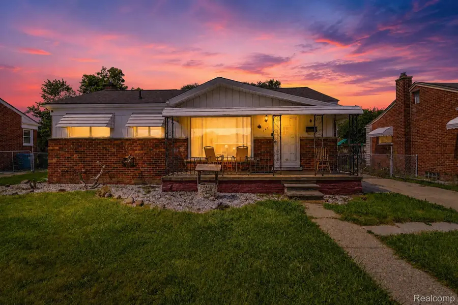 141 Lathers Street, Garden City, MI 48135 - #2