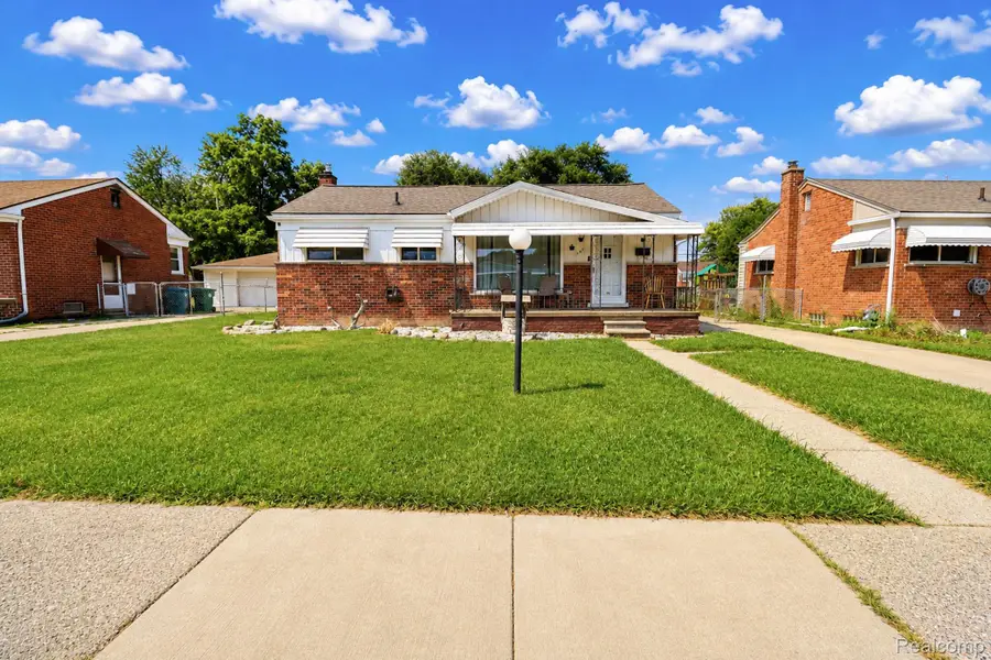 141 Lathers Street, Garden City, MI 48135 - #3