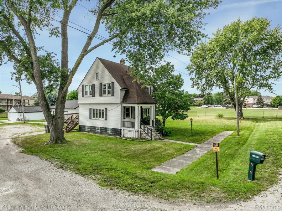 23880 Shook Road, Clinton Township, MI 48035 - #2
