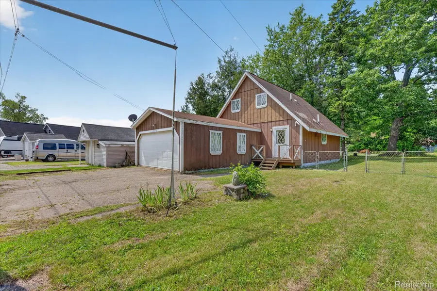 4235 Lake Grove Court, White Lake, MI 48383 - #3