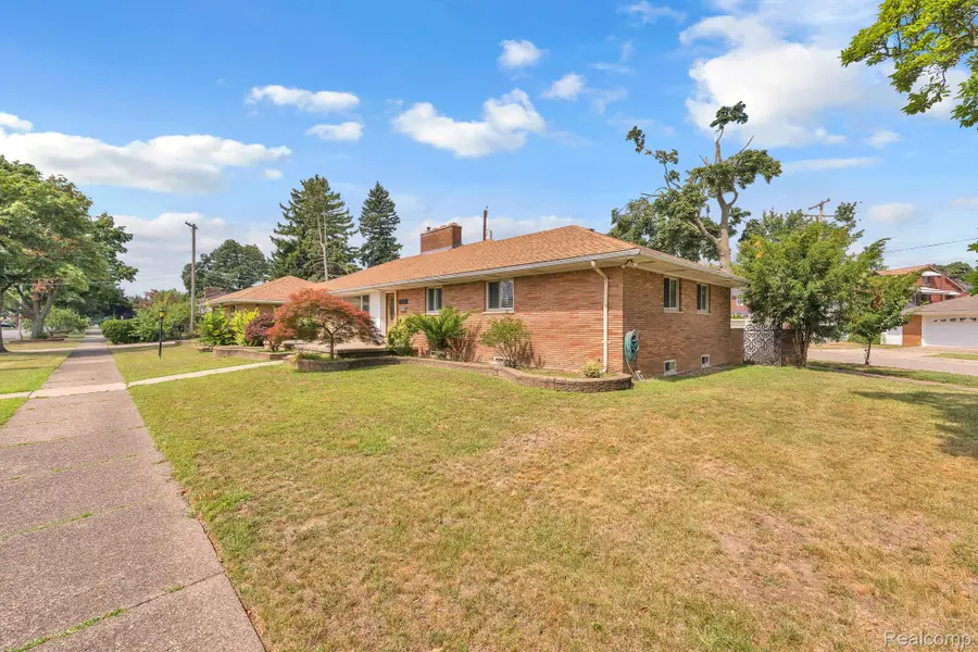 7771 Esper Boulevard, Dearborn, MI 48126 - #2