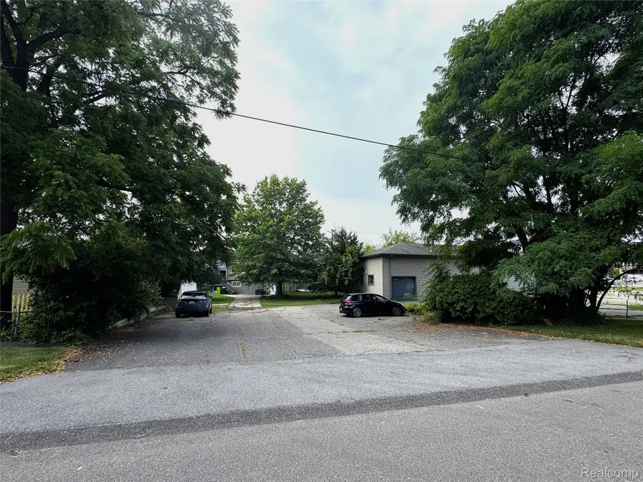 213 Main Street, Fenton, MI 48430 - #2