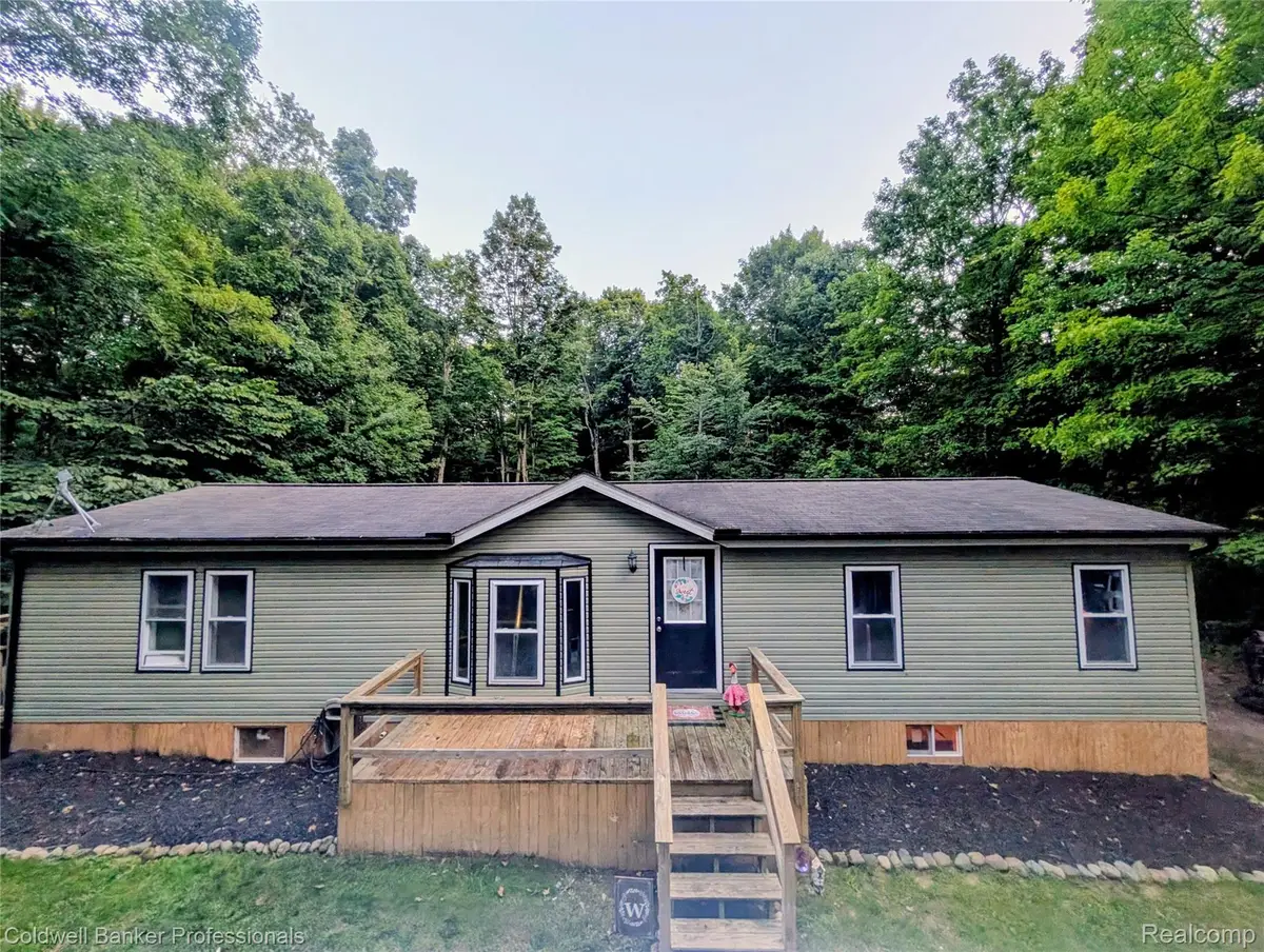 5323 English Road, Clifford, MI 48727 - #1