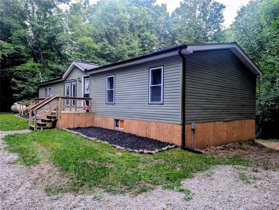 5323 English Road, Clifford, MI 48727 - #2