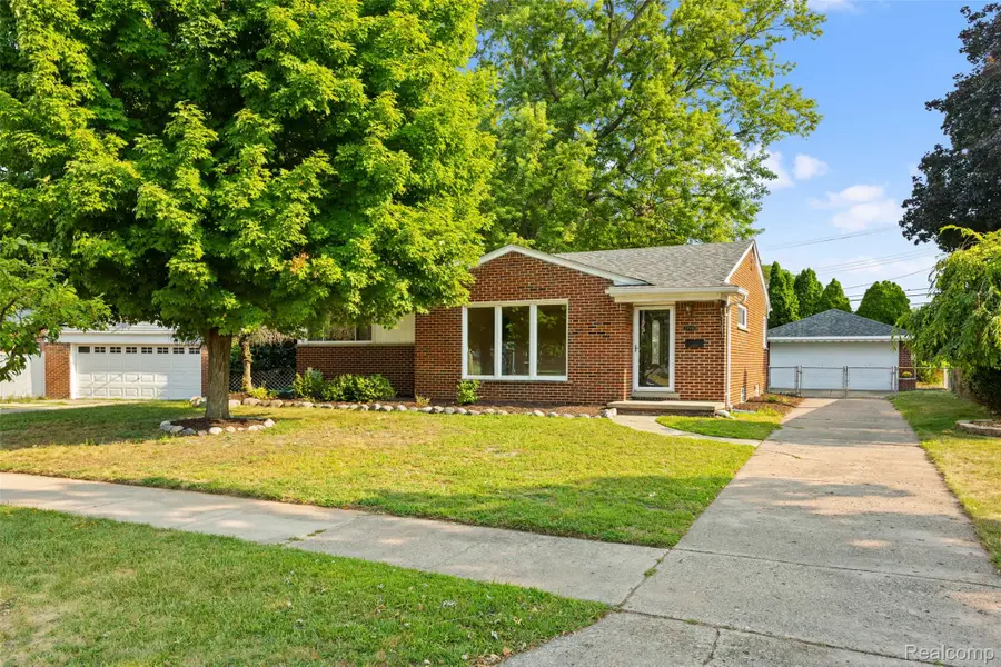 27940 Bentley Street, Livonia, MI 48154 - #2