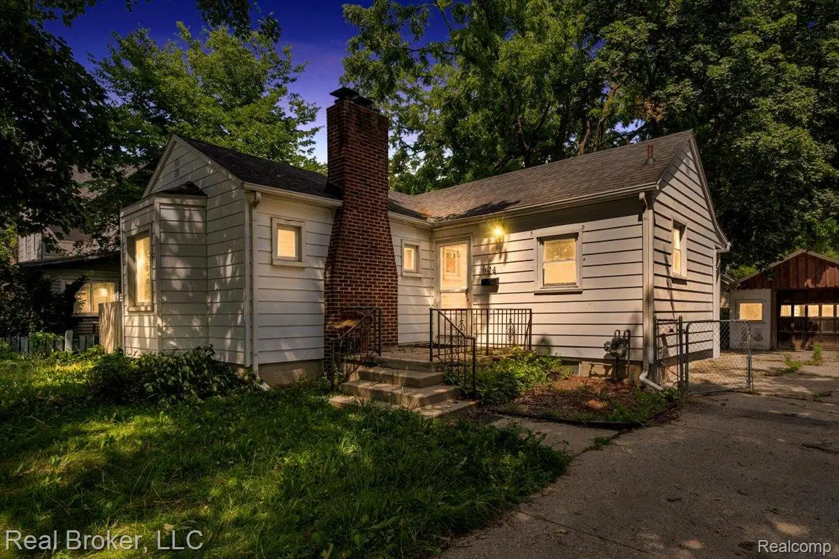 624 N Prospect Road, Ypsilanti, MI 48198 - #1