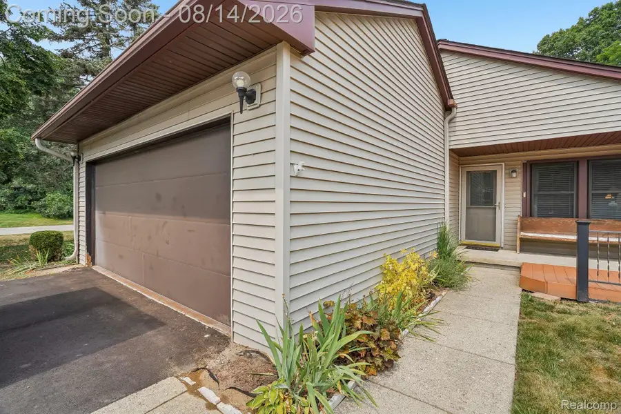 7812 Oakland Place, Waterford, MI 48327 - #2