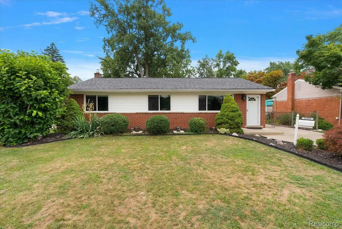 28505 Wentworth Street, Livonia, MI 48154 - #1