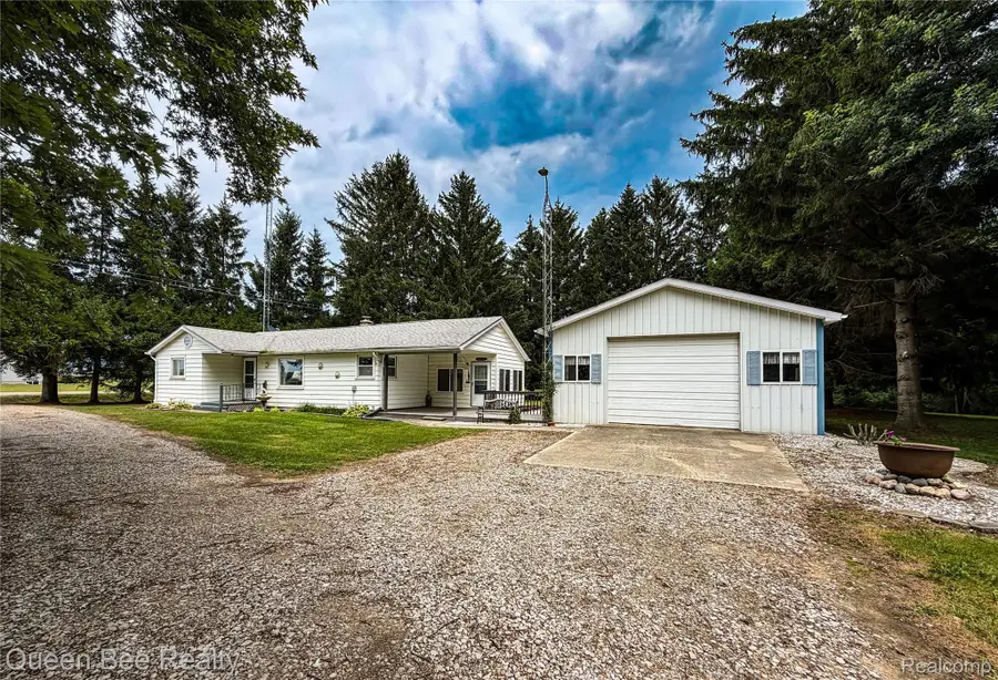 9012 Lincoln Road, Sand Beach, MI 48441 - #2