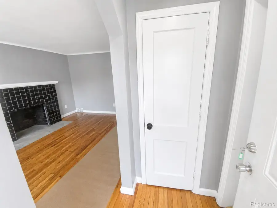 18507 Ardmore Street, Detroit, MI 48235 - #2