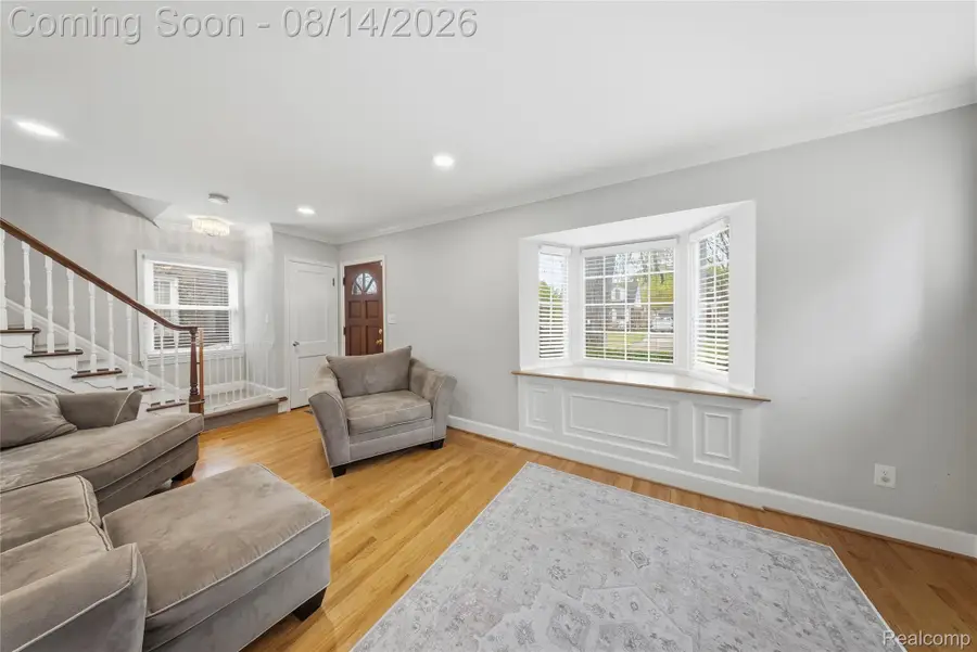 15244 Regina Avenue, Allen Park, MI 48101 - #3