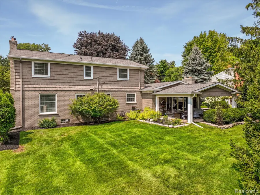 3837 Shellmarr Lane, Bloomfield, MI 48302 - #2