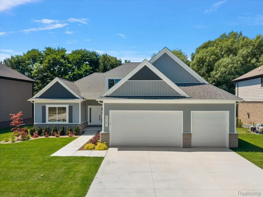 49287 London Bridge Drive, Macomb, MI 48044 - #3