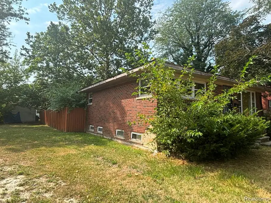 17200 Munich Street, Detroit, MI 48224 - #2