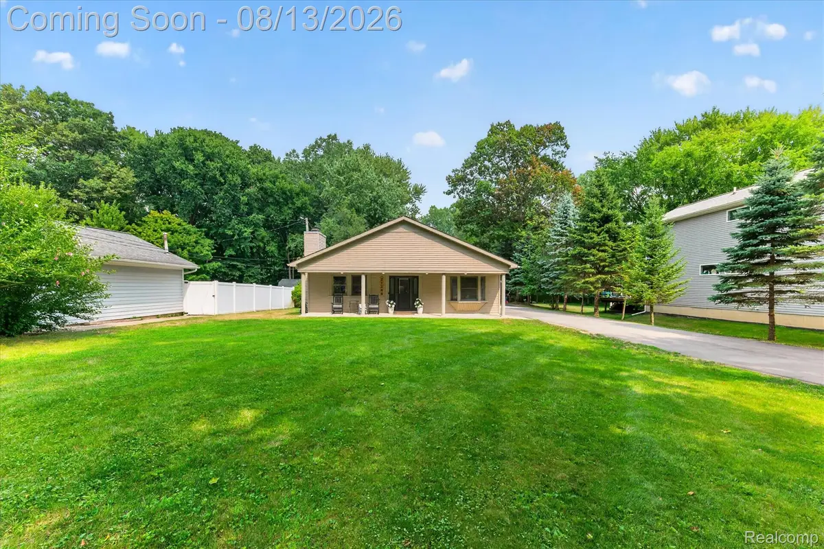 21288 Whitlock Street, Farmington, MI 48336 - #1