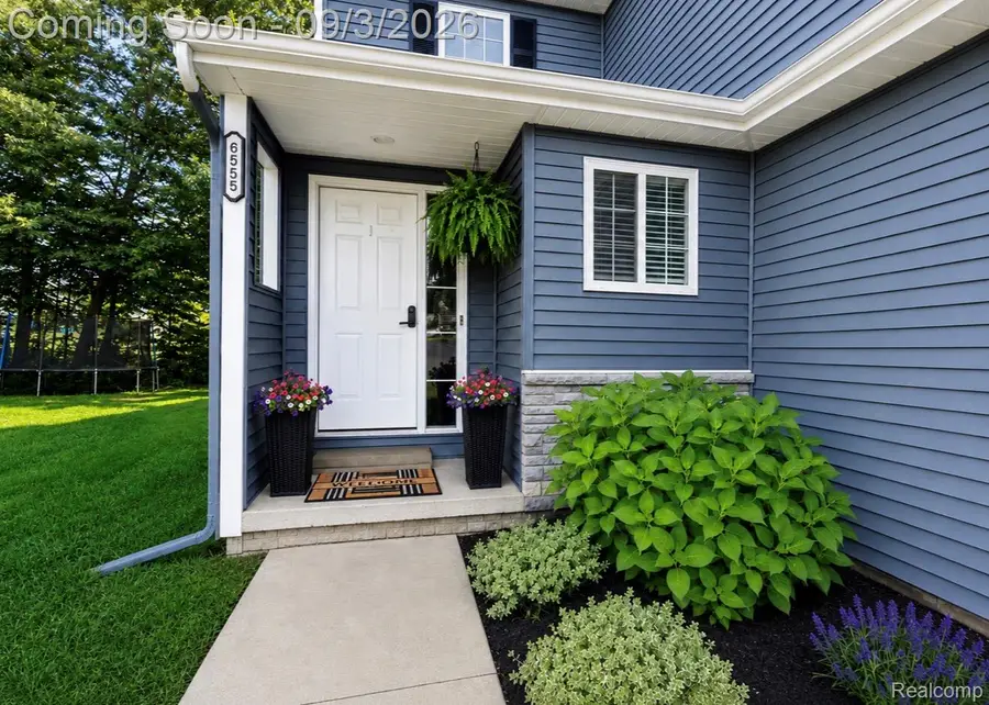 6555 Skylar Lane, Waterford, MI 48327 - #2