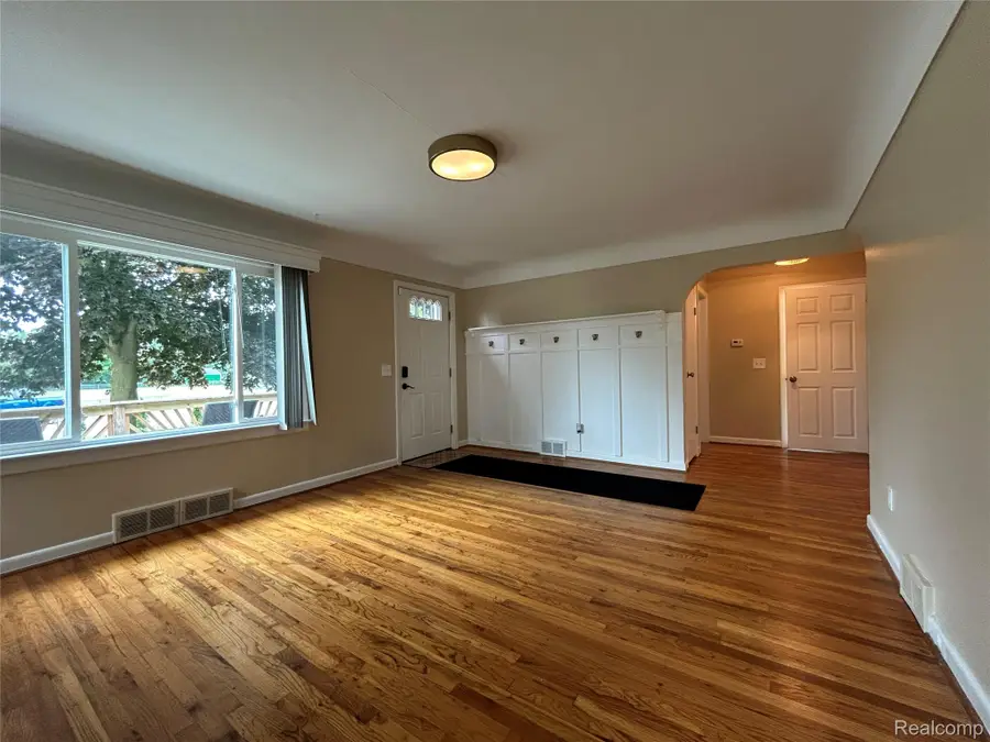 257 Perry, Lake Orion, MI 48362 - #3