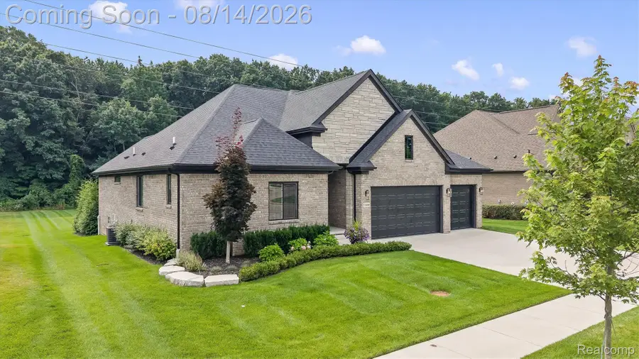 53908 Lawson Creek Drive, Utica, MI 48316 - #3