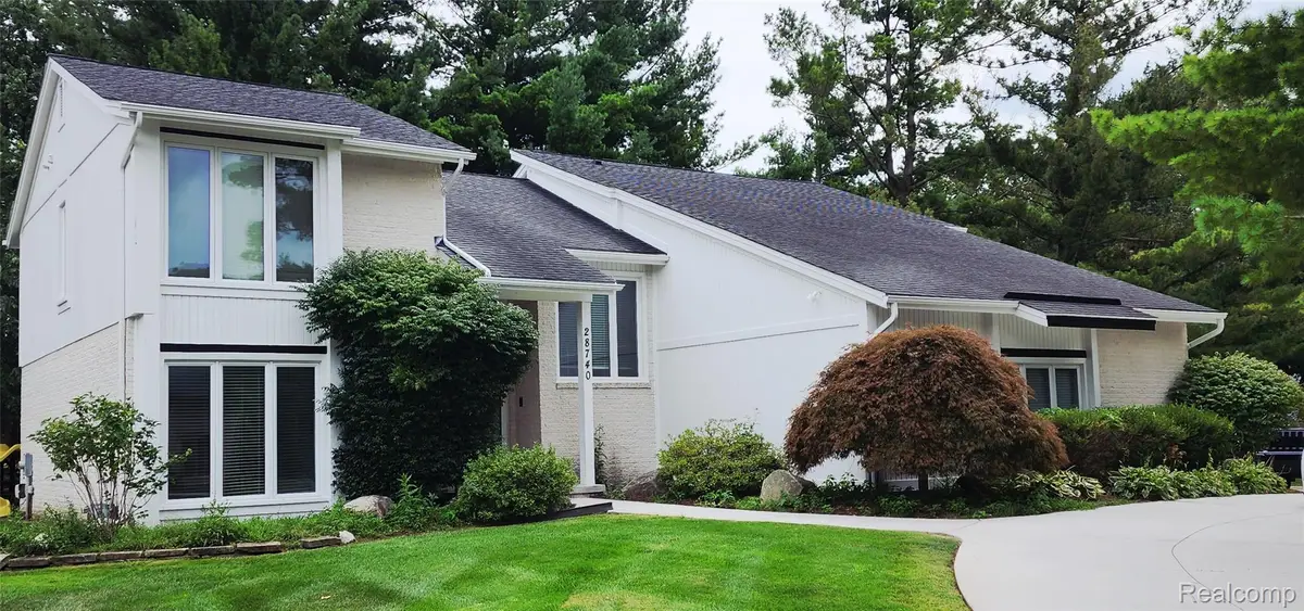 28740 Appleblossom Lane, Farmington, MI 48331 - #1