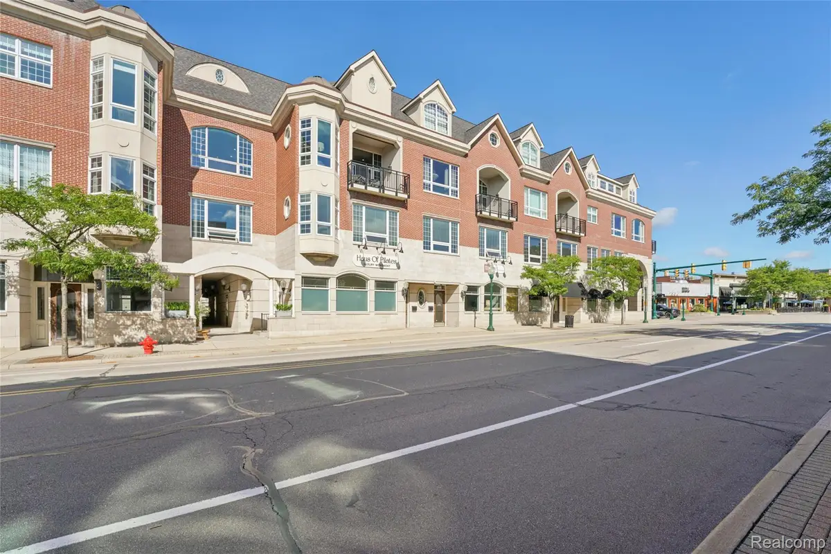 801 W Ann Arbor Trail #306, Plymouth, MI 48170 - #1