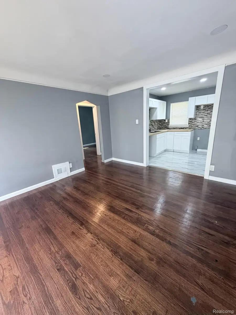 18467 Evergreen Road, Detroit, MI 48219 - #2