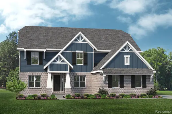 13713 Stone Falcon N, Shelby, MI 48315