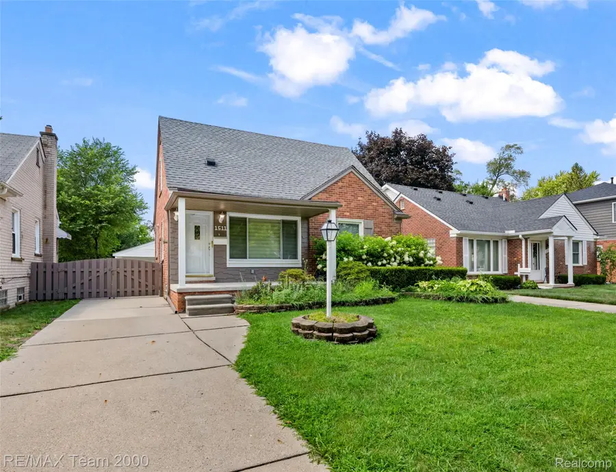 1511 N Silvery Lane, Dearborn, MI 48128 - #3