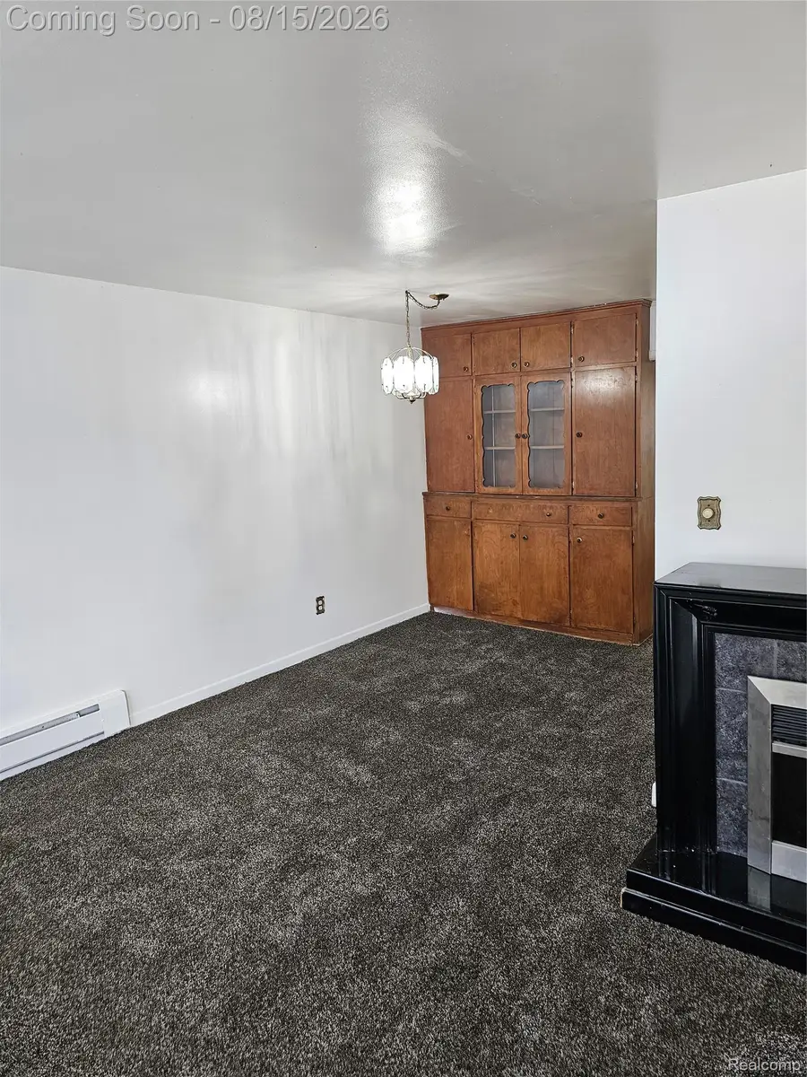 22444 Kelly Road #3, Eastpointe, MI 48021 - #3