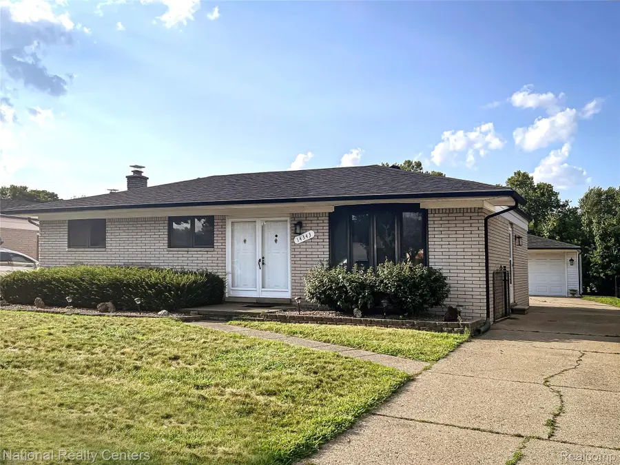 14343 Alpena Drive, Sterling Heights, MI 48313 - #2